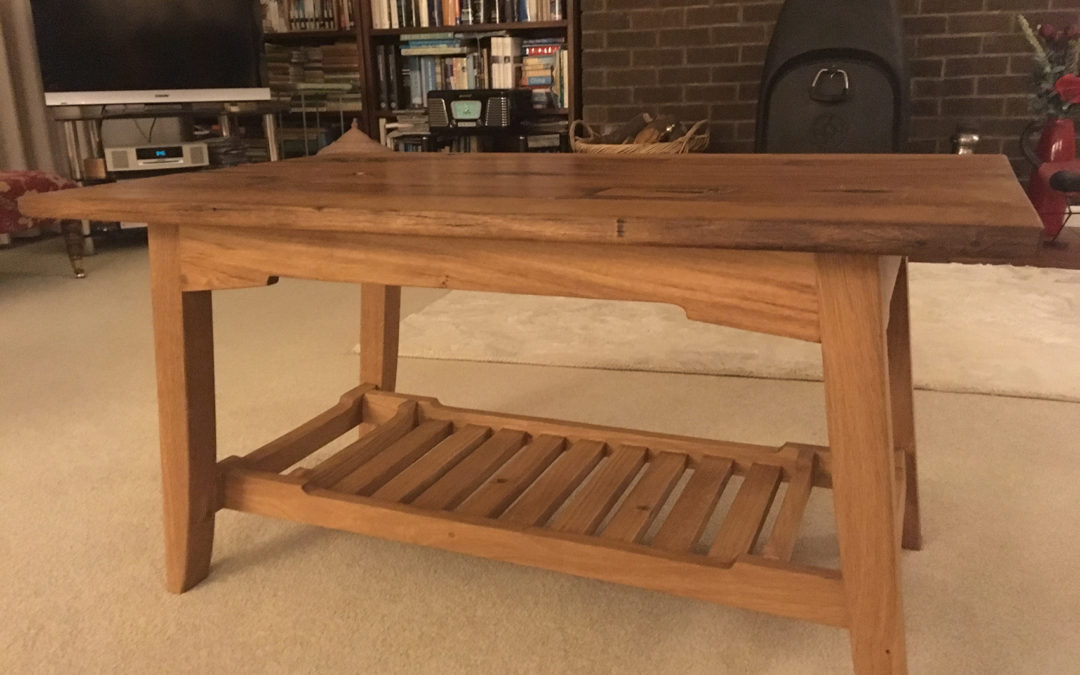 Bwrdd Derw Llanfair Coffee Table