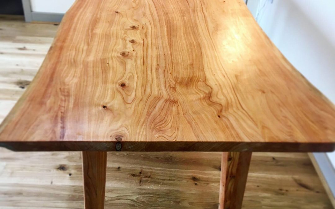 Bwrdd Bwyd Cypreswydden – Cypress Dining Table