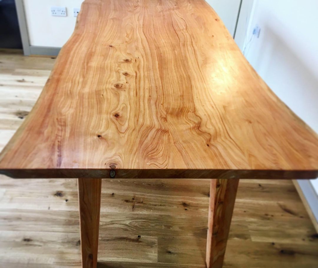 Bwrdd Bwyd Cypreswydden – Cypress Dining Table