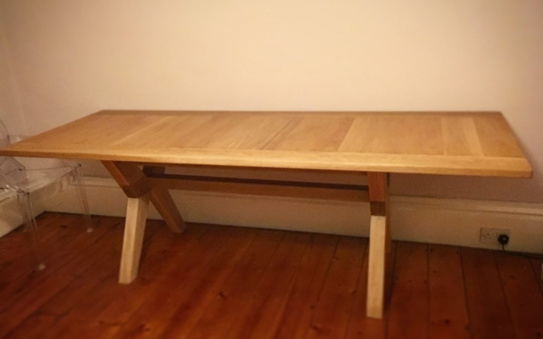 Bwrdd Bwyd Segontium – Segontium Dining Table