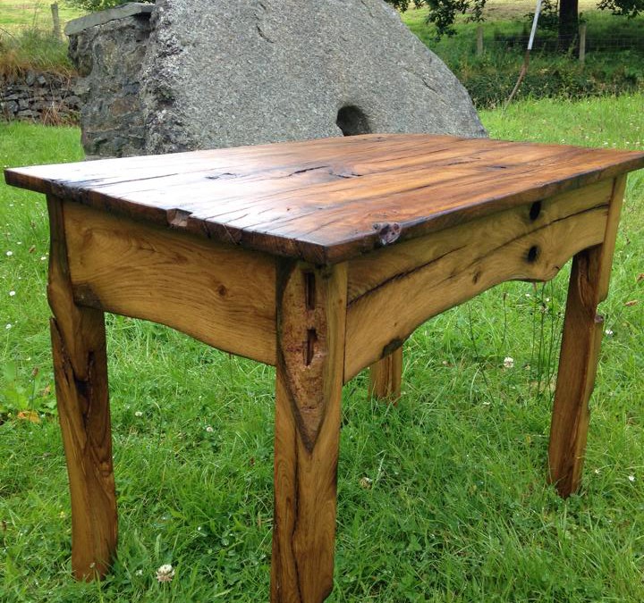 Bwrdd Derw Nant Conwy Table